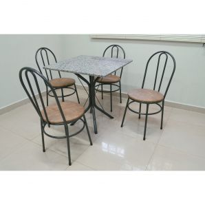 Conjunto Mesa Sevilha 75x75 com Cadeiras Milla